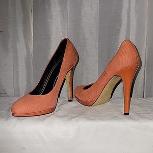 CHELSEA PARIS suede orange pumps